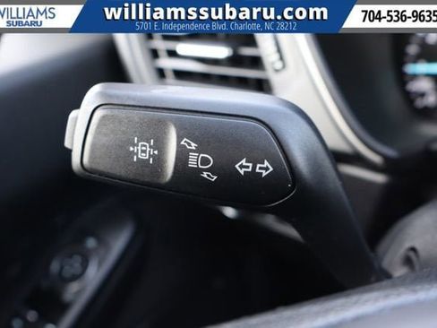 Used 2020 Ford Escape SE image 24