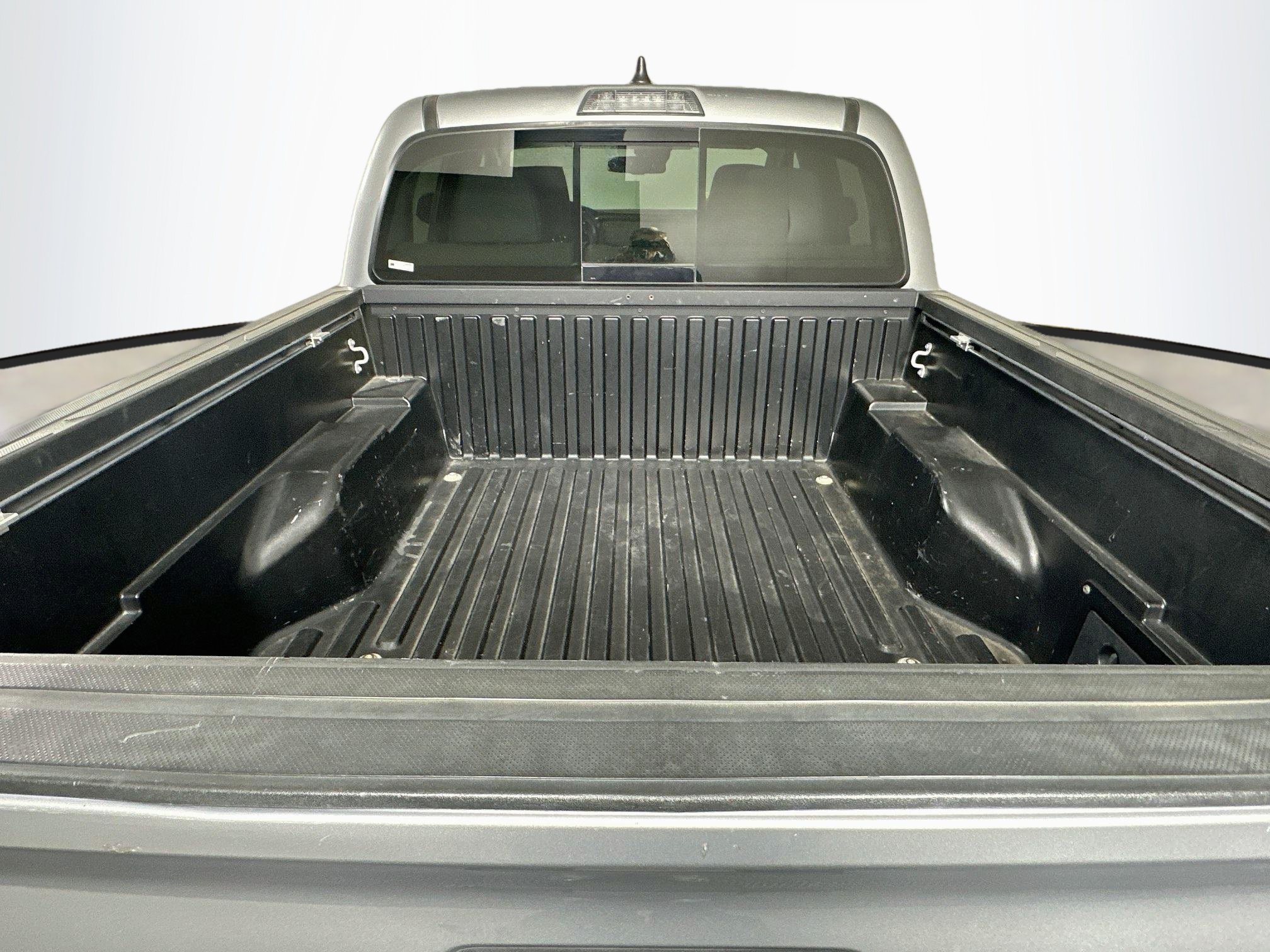 Used 2021 Toyota Tacoma SR5 RWD image 28