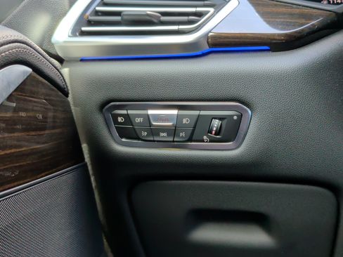 Used 2019 BMW X5 xDrive40i w/ M Sport Package AWD/4WD image 24