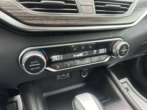 Used 2019 Nissan Altima 2.5 Platinum AWD/4WD image 19
