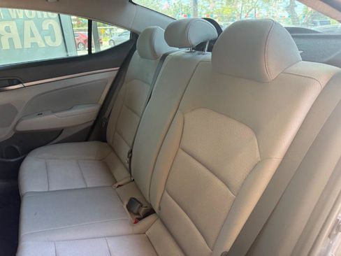 Used 2018 Hyundai Elantra Value Edition w/ Cargo Package FWD image 28
