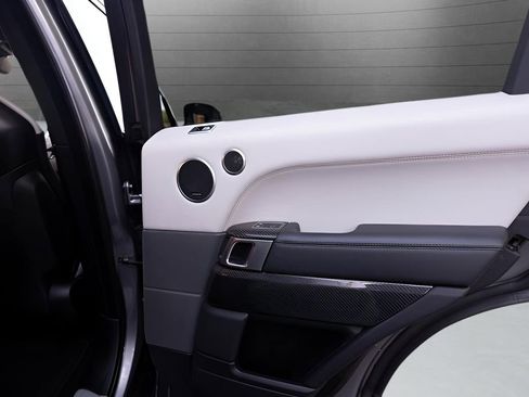 Used 2021 Land Rover Range Rover Sport SVR Carbon Edition image 18