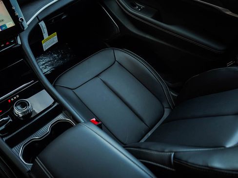 New 2026 Jeep Grand Cherokee Limited AWD/4WD image 26