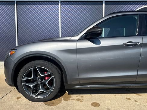 Used 2020 Alfa Romeo Stelvio Ti Sport AWD/4WD image 16