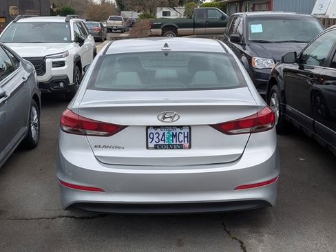 Used 2018 Hyundai Elantra SEL image 3