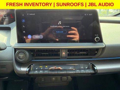 Used 2024 Toyota Prius Limited FWD image 21