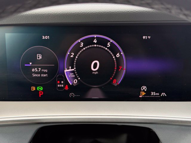 Certified 2026 Volkswagen Tiguan SE R-Line AWD/4WD image 31