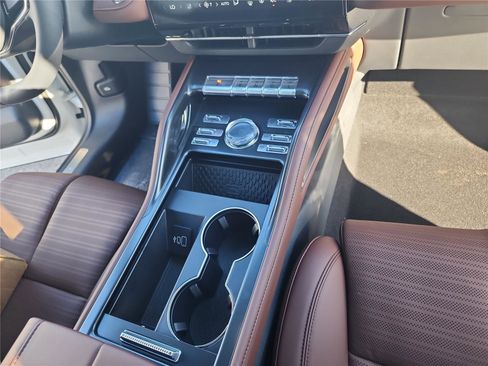 New 2026 Lincoln Nautilus Reserve image 29