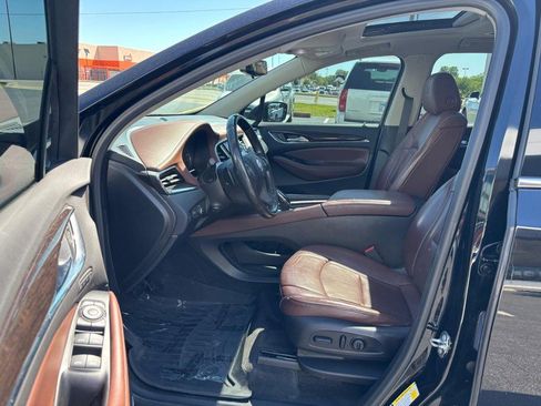 Used 2018 Buick Enclave Avenir AWD/4WD image 9