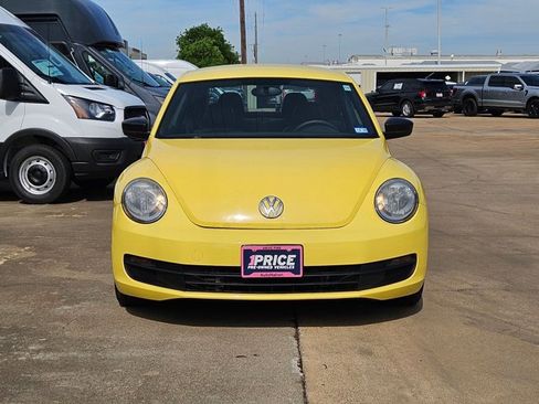 Used 2015 Volkswagen Beetle 1.8T FWD image 2