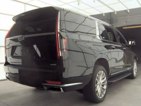 Used 2022 Cadillac Escalade ESV Premium Luxury AWD/4WD image 49