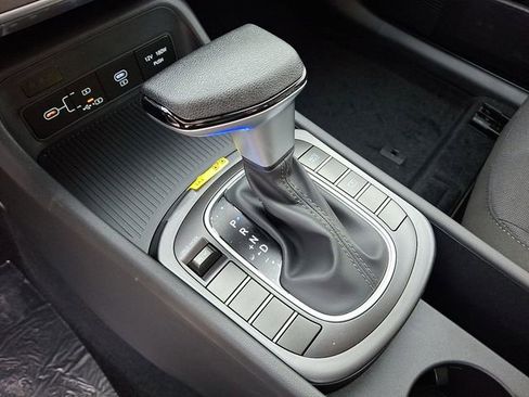 New 2026 Hyundai Kona SE image 6