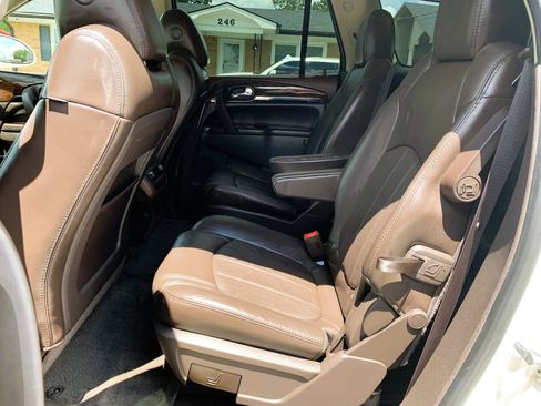 Used 2014 Buick Enclave Premium AWD/4WD image 30