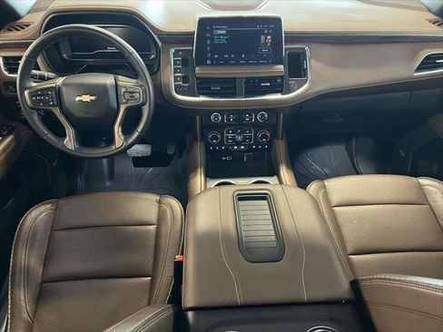 Used 2024 Chevrolet Suburban High Country image 14