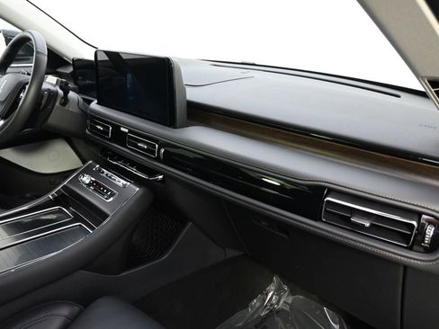 New 2026 Lincoln Aviator Reserve AWD/4WD image 15