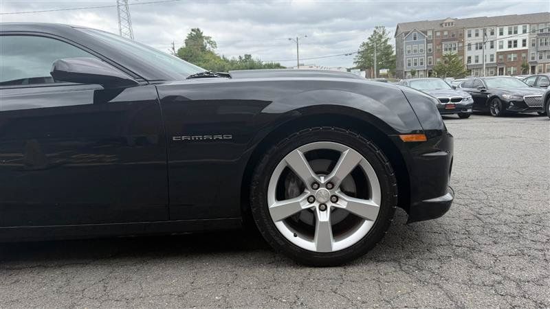 Used 2010 Chevrolet Camaro SS w/ RS Package RWD image 6