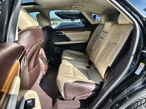 Used 2019 Lexus RX 350 FWD w/ Navigation Package image 4