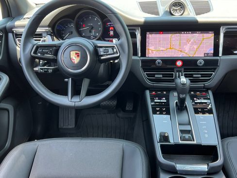 Certified 2026 Porsche Macan AWD/4WD image 16