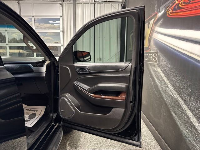 Used 2018 GMC Yukon SLT AWD/4WD image 24