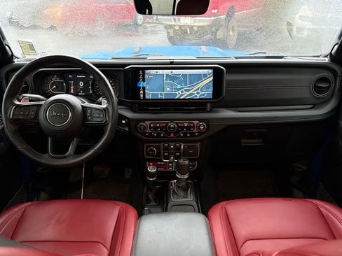 Used 2024 Jeep Wrangler Unlimited Rubicon 392 image 12