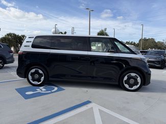 New 2025 Volkswagen ID. Buzz Pro S video 2