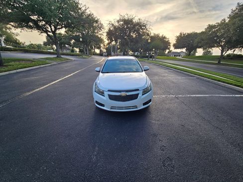 Used 2011 Chevrolet Cruze Eco FWD image 8