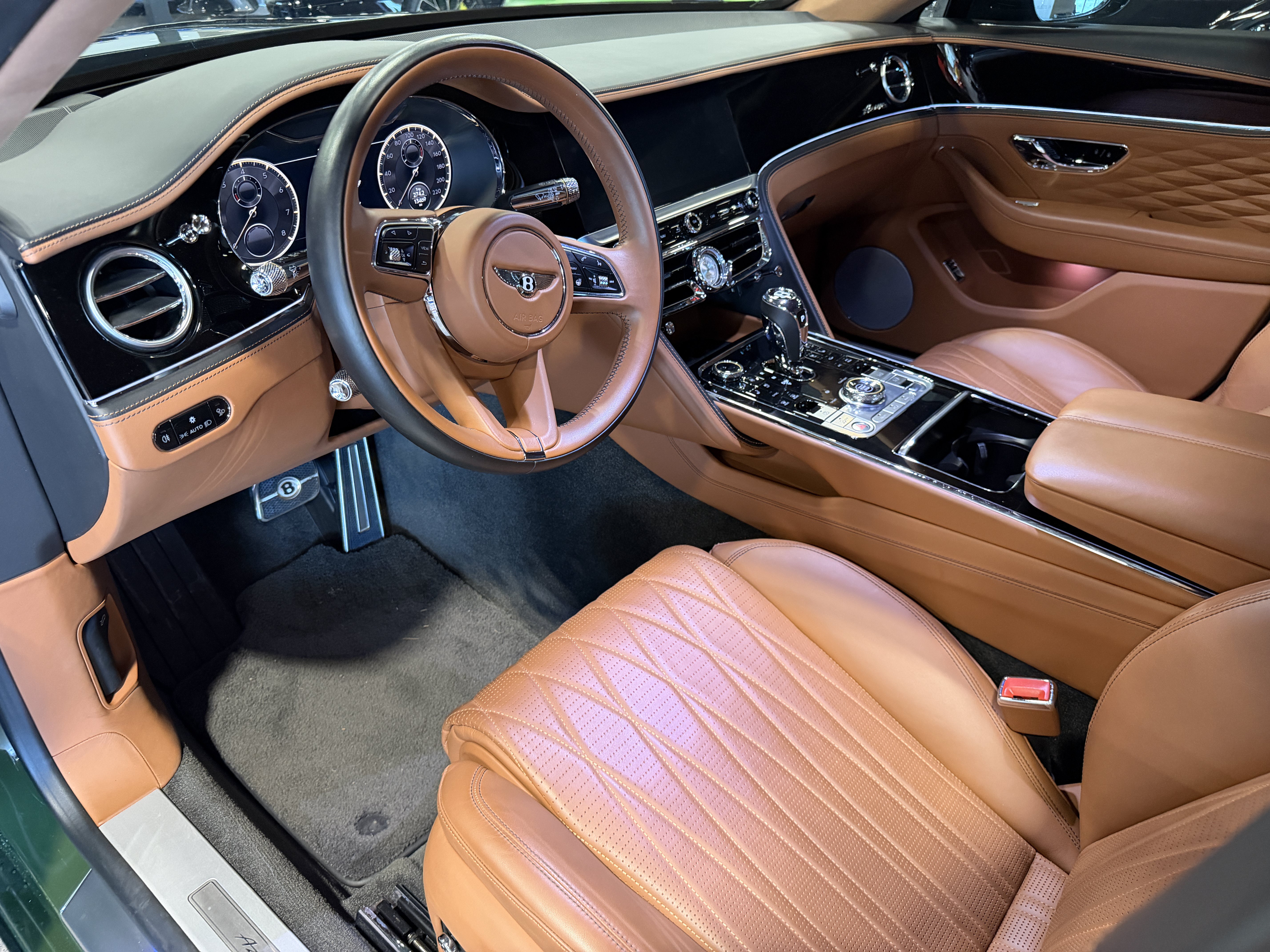 Used 2023 Bentley Flying Spur Azure AWD/4WD image 11