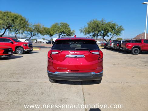 Used 2024 GMC Terrain SLT w/ Infotainment Package II image 6