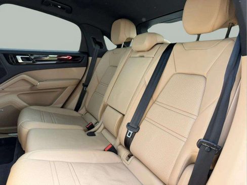 Used 2020 Porsche Cayenne AWD/4WD image 22