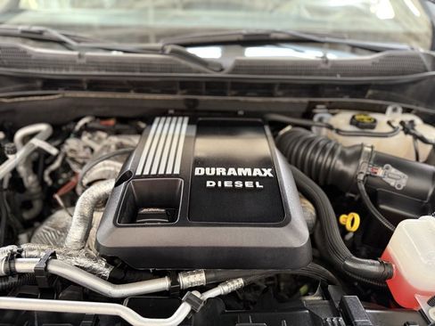 Used 2024 Chevrolet Silverado 1500 ZR2 w/ Technology Package image 63