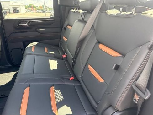 Used 2025 GMC Sierra 2500 AT4 w/ Max Trailering Package AWD/4WD image 22