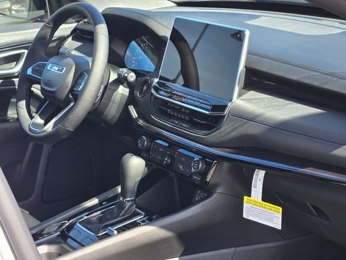 New 2026 Jeep Compass Latitude image 7