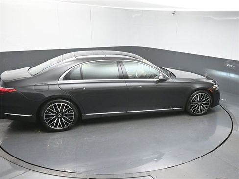 Used 2023 Mercedes-Benz S 500 S 500 image 43