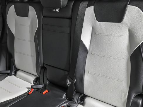 Used 2021 Mercedes-Benz GLB 250 4MATIC w/ AMG Line image 36