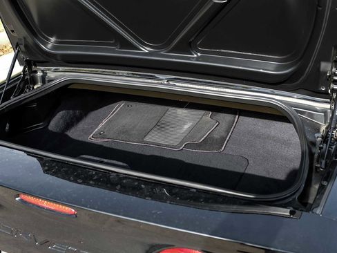 Used 2002 Chevrolet Corvette Convertible w/ Preferred Equipment Group2 image 48