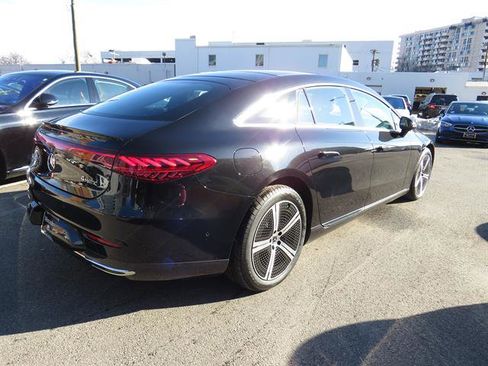 Used 2023 Mercedes-Benz EQS 450+ 4MATIC Sedan image 4