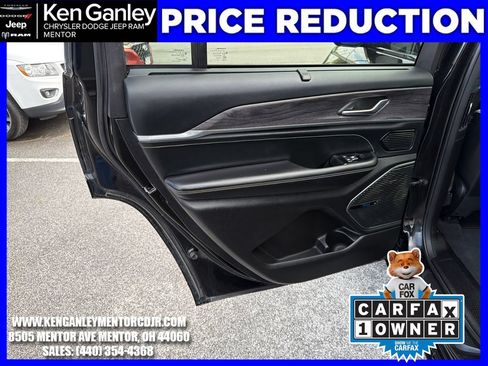 Used 2021 Jeep Grand Cherokee L Overland w/ Luxury Tech Group IV AWD/4WD image 20