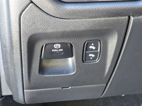 Used 2022 RAM 1500 Big Horn AWD/4WD image 21