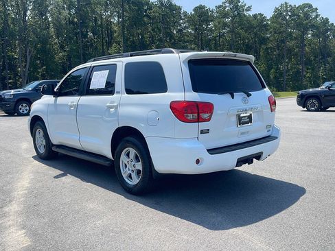 Used 2016 Toyota Sequoia SR5 w/ Premium Package AWD/4WD image 5