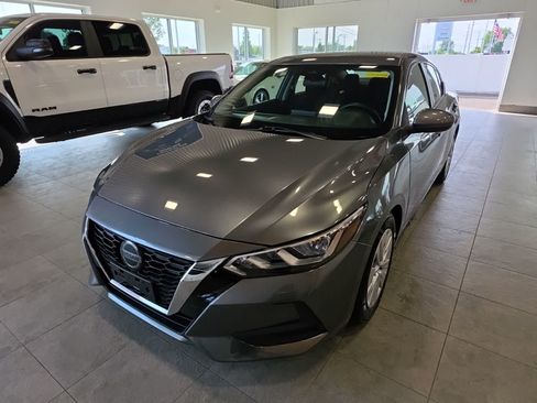 Used 2020 Nissan Sentra S w/ Trunk Package FWD image 2