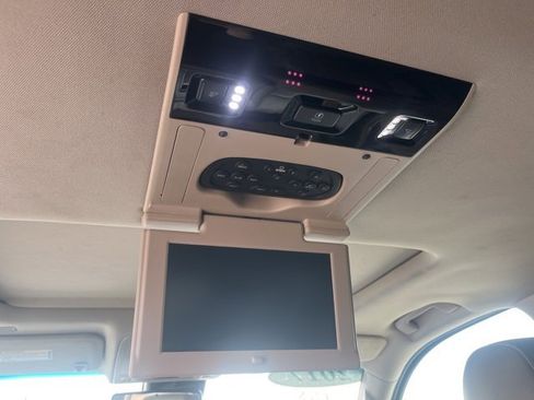 Used 2017 Chevrolet Suburban Premier image 44