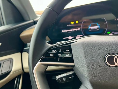 Used 2025 Audi Q6 e-tron Premium Plus w/ Premium Plus image 23