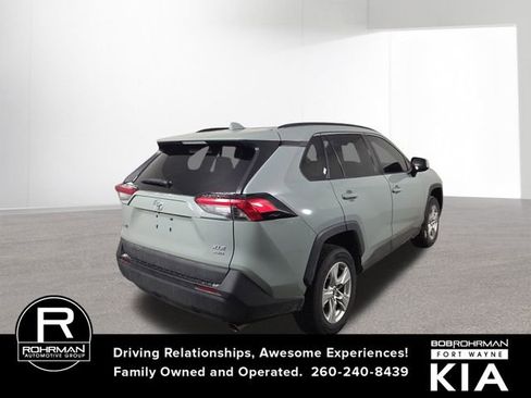 Used 2021 Toyota RAV4 XLE image 6