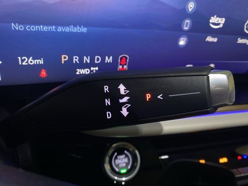 Used 2024 Buick Envision Avenir image 22