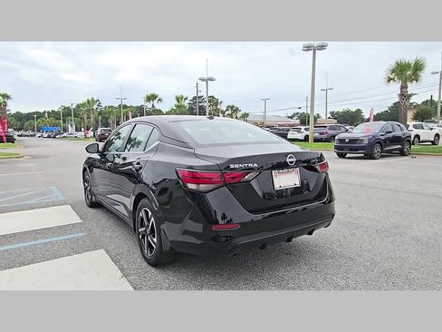 Used 2025 Nissan Sentra SV w/ All-Weather Package FWD image 31