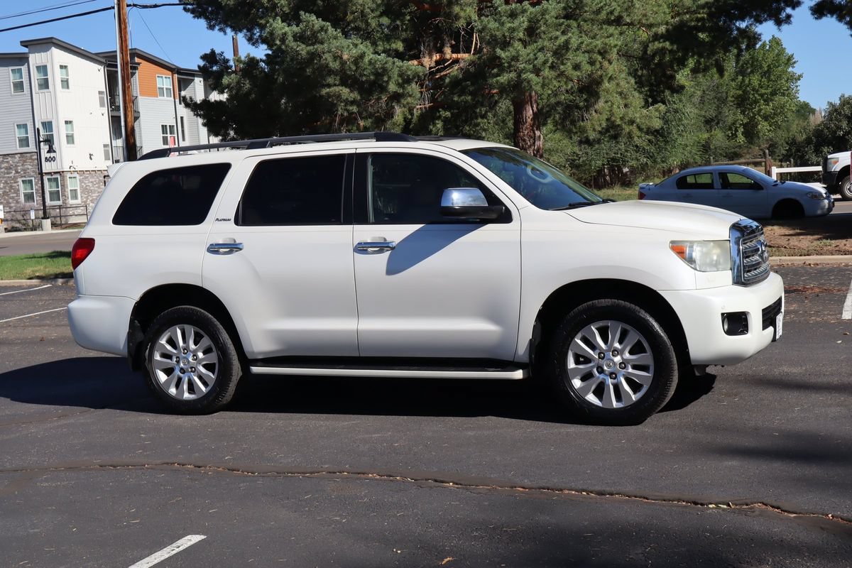 Used 2014 Toyota Sequoia Platinum RWD image 2