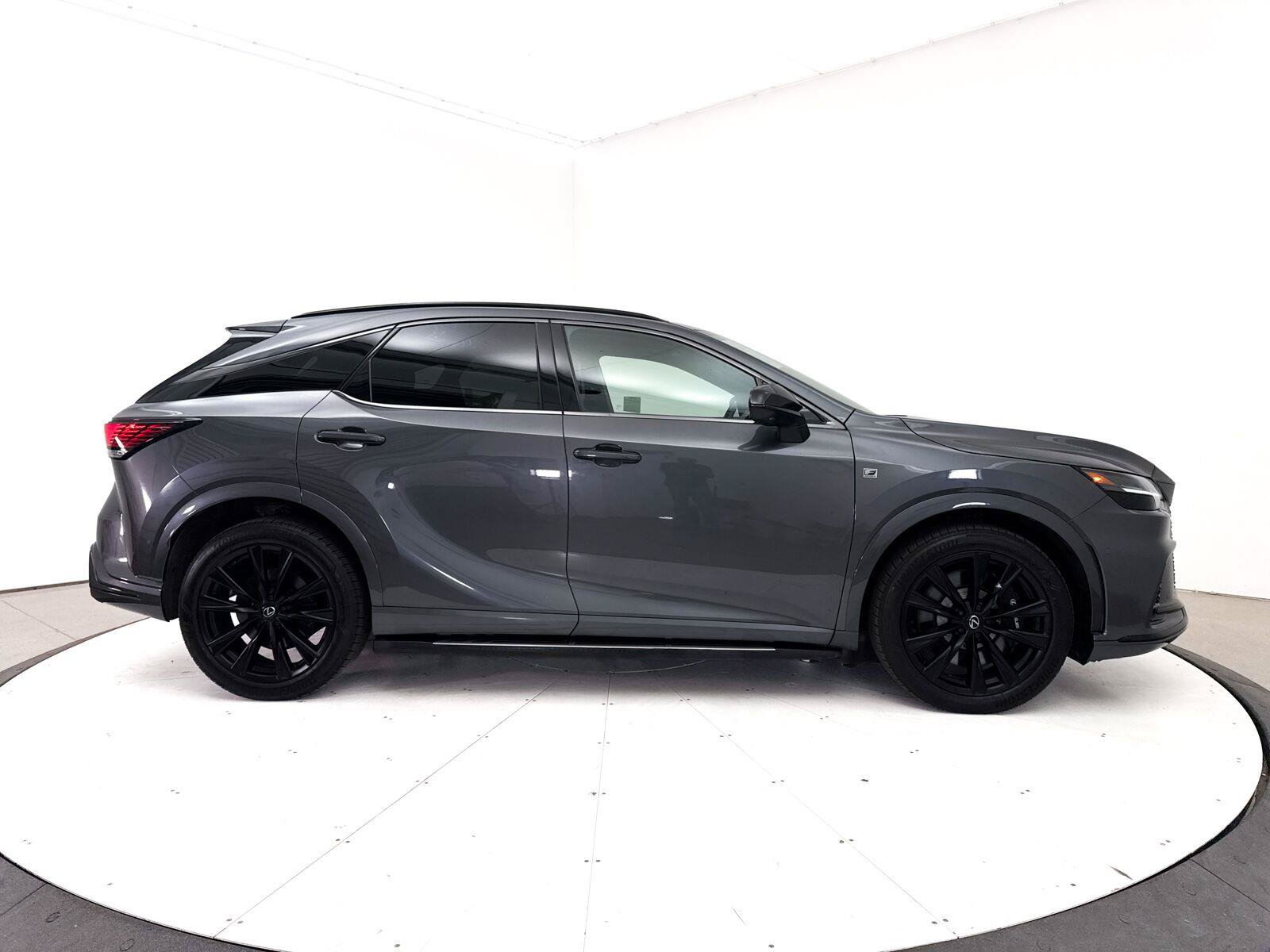Used 2024 Lexus RX 500h F Sport w/ Convenience Package AWD/4WD image 38