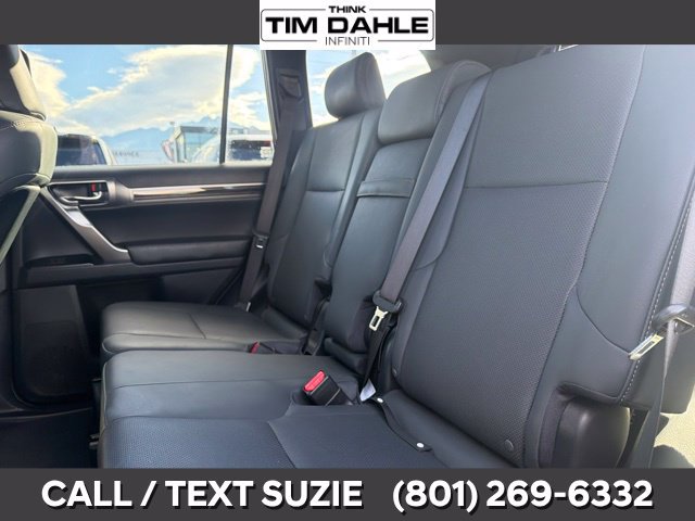 Used 2023 Lexus GX 460 Premium w/ Premium Package AWD/4WD image 18