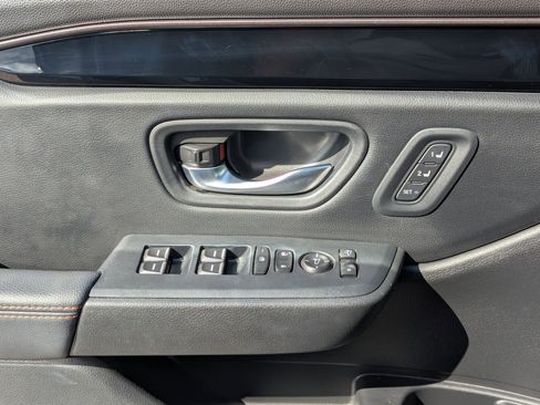 Certified 2024 Honda Pilot TrailSport image 11