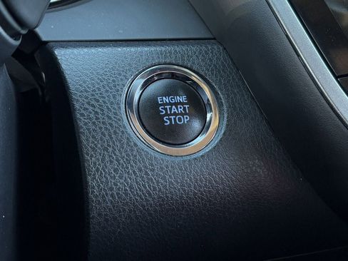 Used 2021 Toyota Camry XSE image 18